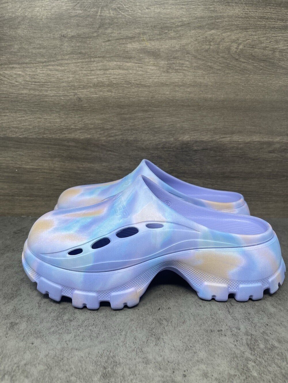 Hunter Bryce Purple Tie Dye Platform Clogs Size 9 Womens Water Friendly Mules